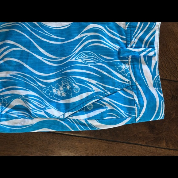Lilly Pulitzer Shorts Size 2 - Picture 2 of 6